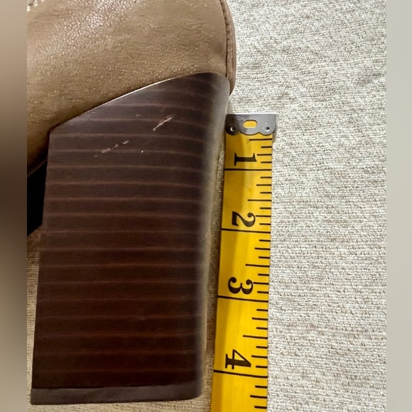 Journee Collection Women Maxxie TruComfort Foam Pull On Stacked Heel Booties 10 - Picture 7 of 7